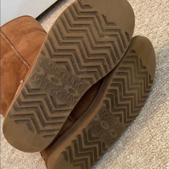 UGGS!! :) - Picture 3 of 3